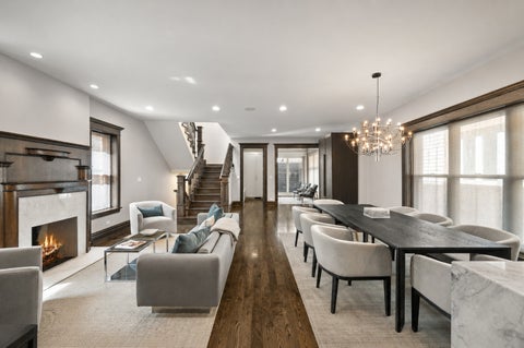Tiny photo for 652 W Sheridan Road, Chicago, IL 60613 (MLS # 12667310)