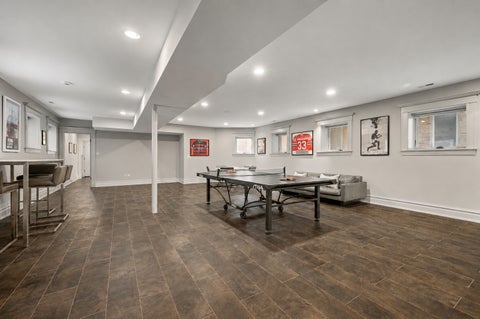 Tiny photo for 652 W Sheridan Road, Chicago, IL 60613 (MLS # 12667310)