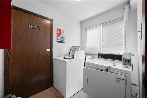 Tiny photo for 124 Boardwalk Street #2E, Elk Grove Village, IL 60007 (MLS # 12620571)