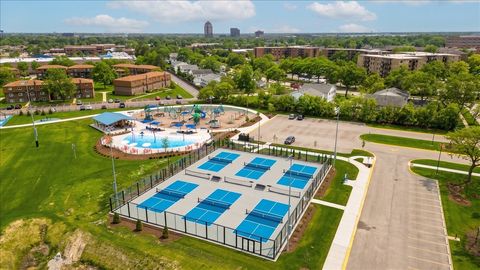 Tiny photo for 124 Boardwalk Street #2E, Elk Grove Village, IL 60007 (MLS # 12620571)