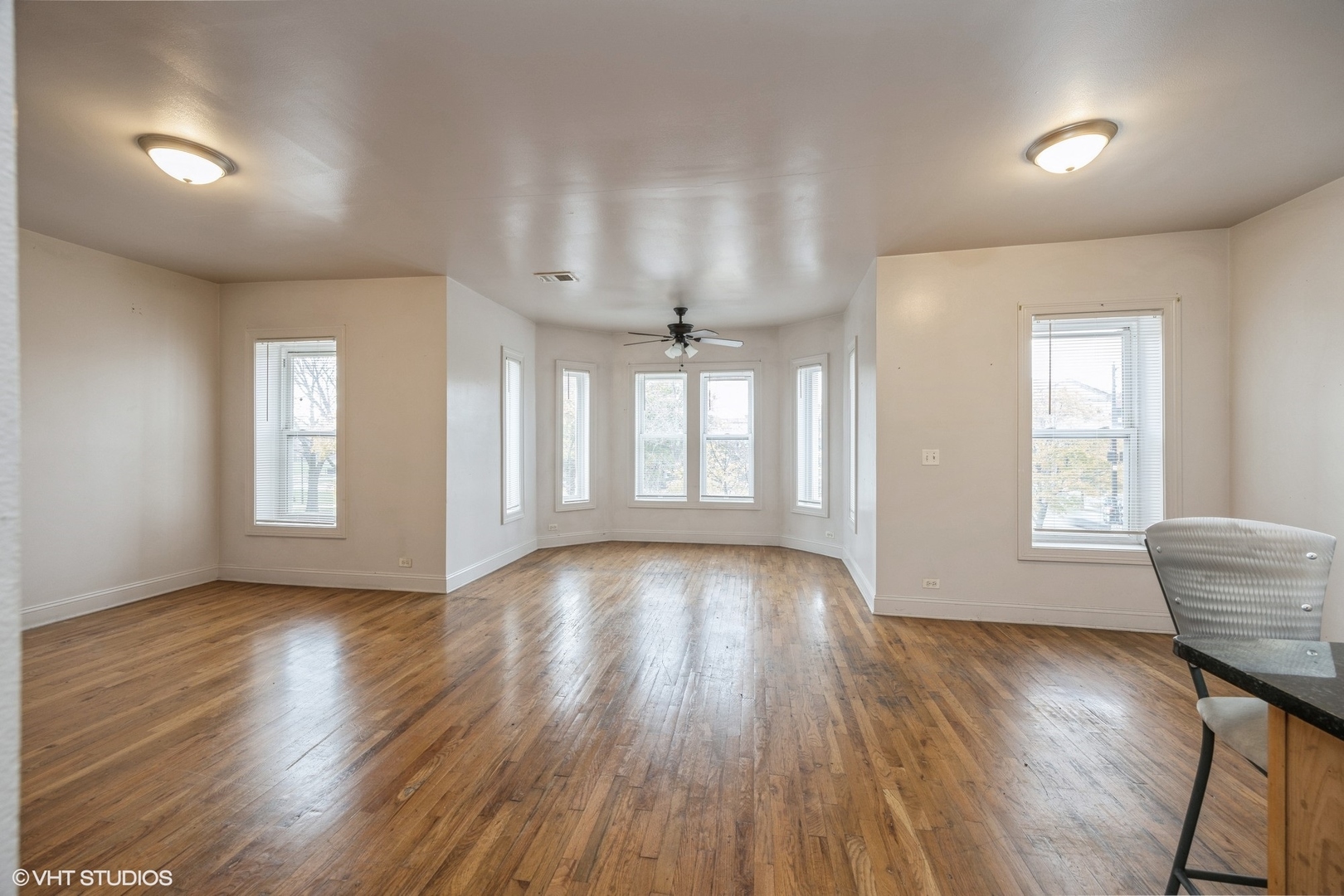 805 S INDEPENDENCE Boulevard 3