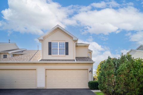Photo of 1051 Horizon Ridge Rdg, Lake In The Hills, IL 60156 (MLS # 12483599)
