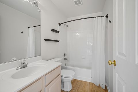 Tiny photo for 1051 Horizon Ridge Rdg, Lake In The Hills, IL 60156 (MLS # 12483599)