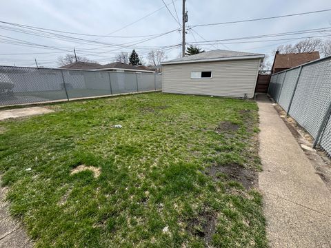 Tiny photo for 11022 S Avenue D, Chicago, IL 60617 (MLS # 12616617)