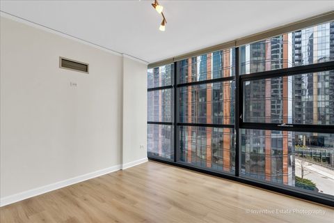 Tiny photo for 201 N Westshore Drive #1006, Chicago, IL 60601 (MLS # 12640610)
