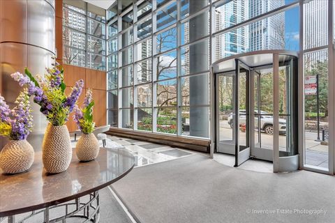 Tiny photo for 201 N Westshore Drive #1006, Chicago, IL 60601 (MLS # 12640610)