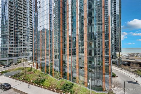 Tiny photo for 201 N Westshore Drive #1006, Chicago, IL 60601 (MLS # 12640610)