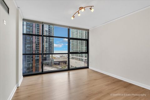 Tiny photo for 201 N Westshore Drive #1006, Chicago, IL 60601 (MLS # 12640610)