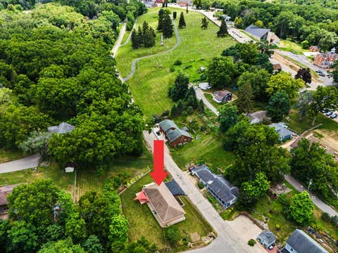 Tiny photo for 402 Boggess Street, Galena, IL 61036 (MLS # 12695278)