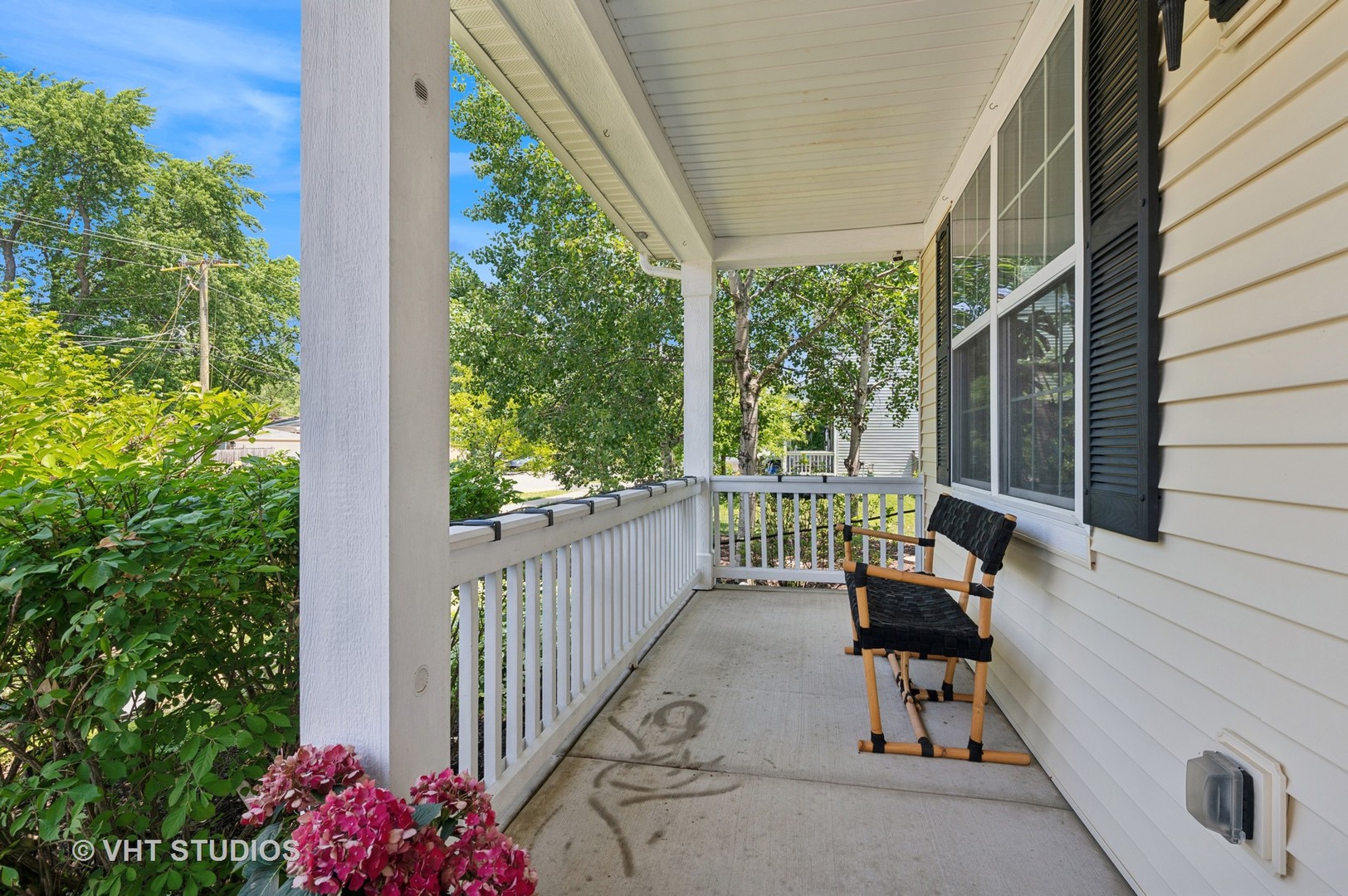 883 W Courtland Street