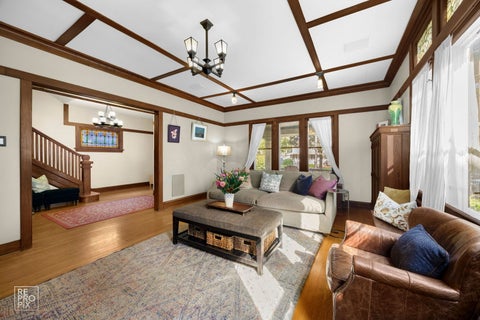 Tiny photo for 229 S Ridgeland Avenue, Oak Park, IL 60302 (MLS # 12641825)