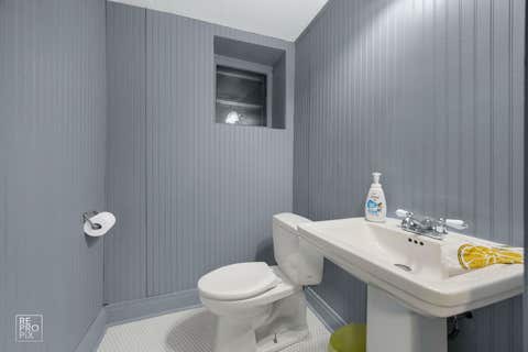 Tiny photo for 229 S Ridgeland Avenue, Oak Park, IL 60302 (MLS # 12641825)