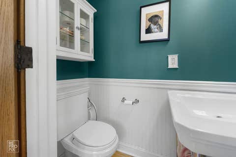 Tiny photo for 229 S Ridgeland Avenue, Oak Park, IL 60302 (MLS # 12641825)