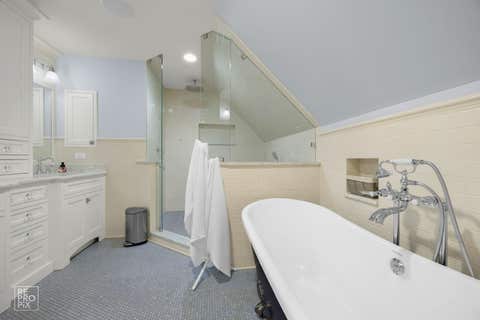 Tiny photo for 229 S Ridgeland Avenue, Oak Park, IL 60302 (MLS # 12641825)