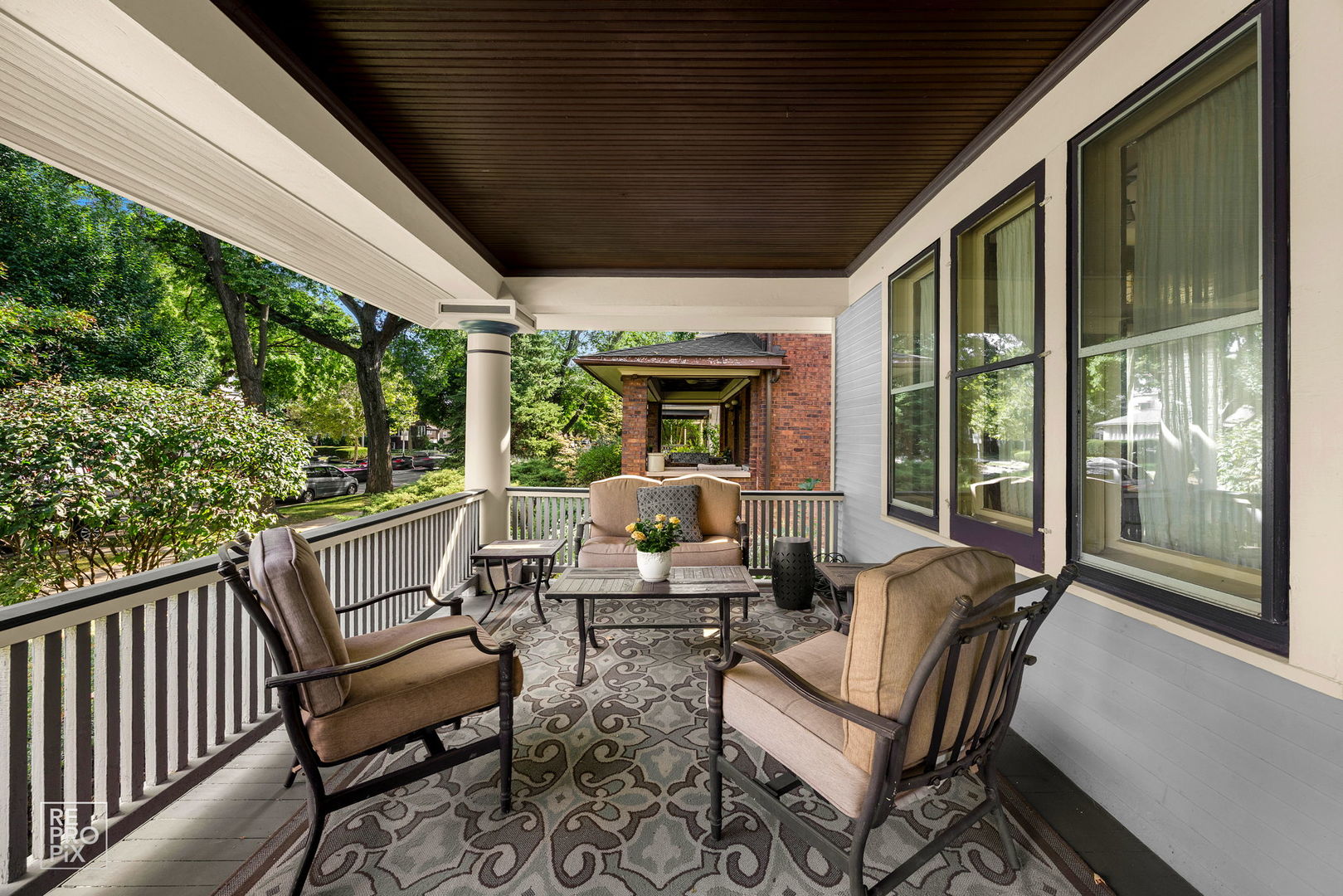 Properties 3 229 S Ridgeland Avenue