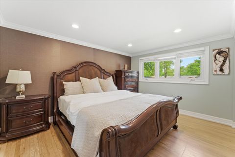 Tiny photo for 619 W Weathersfield Way, Schaumburg, IL 60193 (MLS # 12659268)