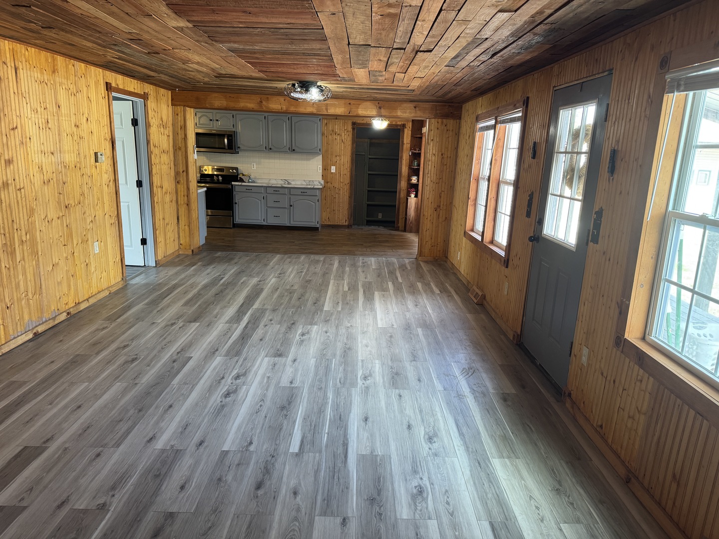 303 W Main Street W