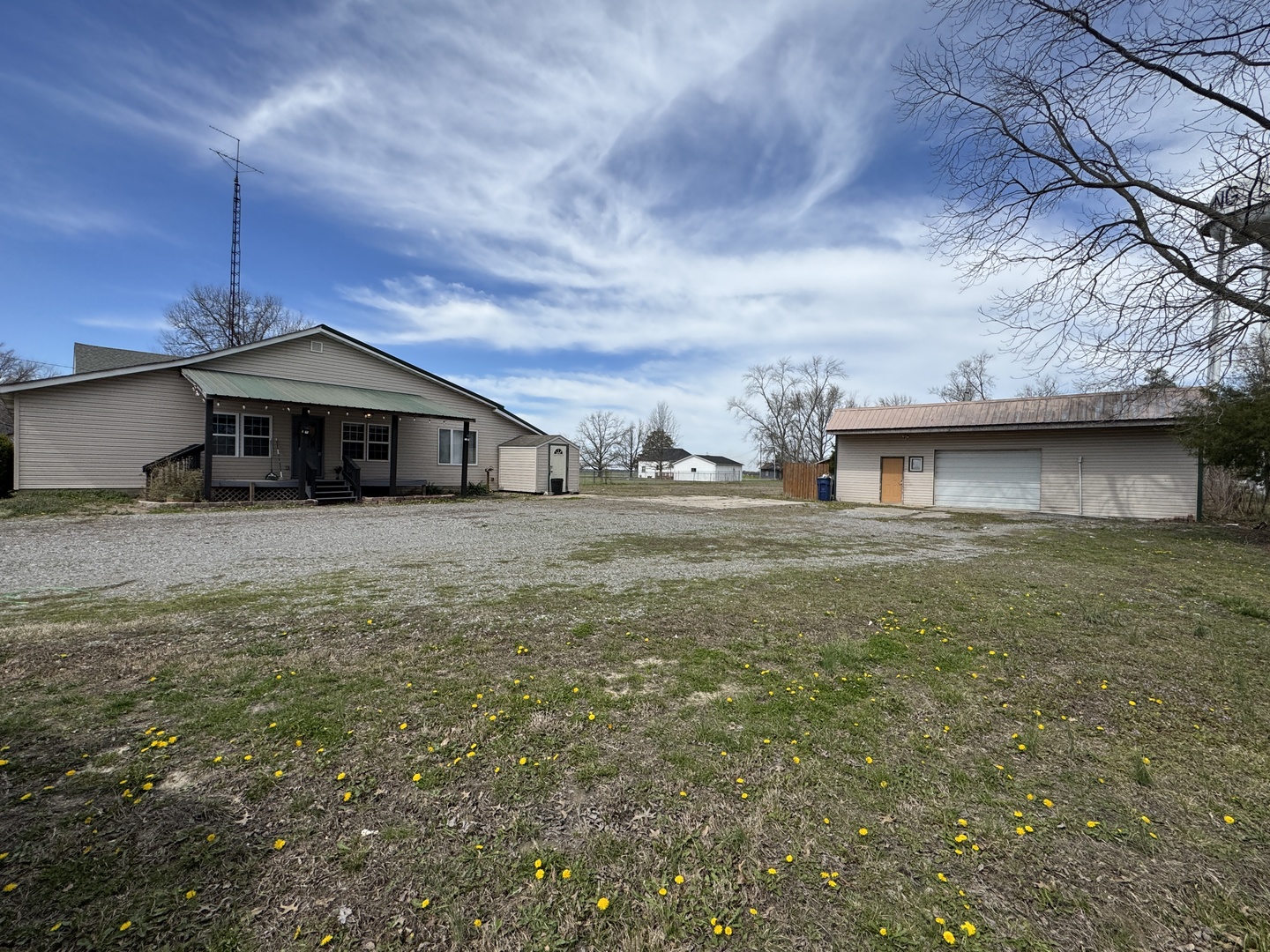 303 W Main Street W