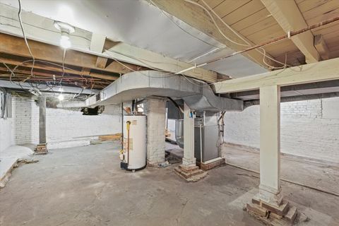 Tiny photo for 705 N Elm Street, Champaign, IL 61820 (MLS # 12567588)