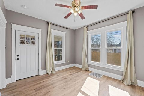 Tiny photo for 705 N Elm Street, Champaign, IL 61820 (MLS # 12567588)