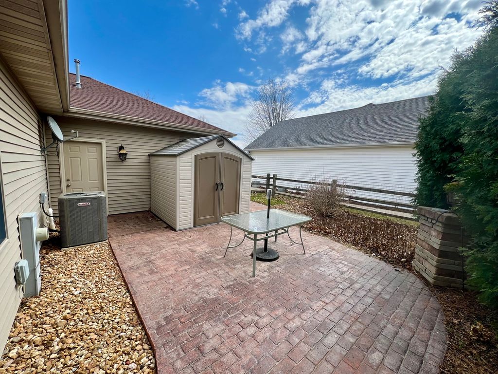listing image 24