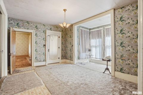 Tiny photo for 228 S 2ND Street, Le Claire, IA 52753 (MLS # QC4268273)