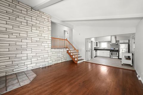 Tiny photo for 55 S Main Street, Glen Ellyn, IL 60137 (MLS # 12504784)