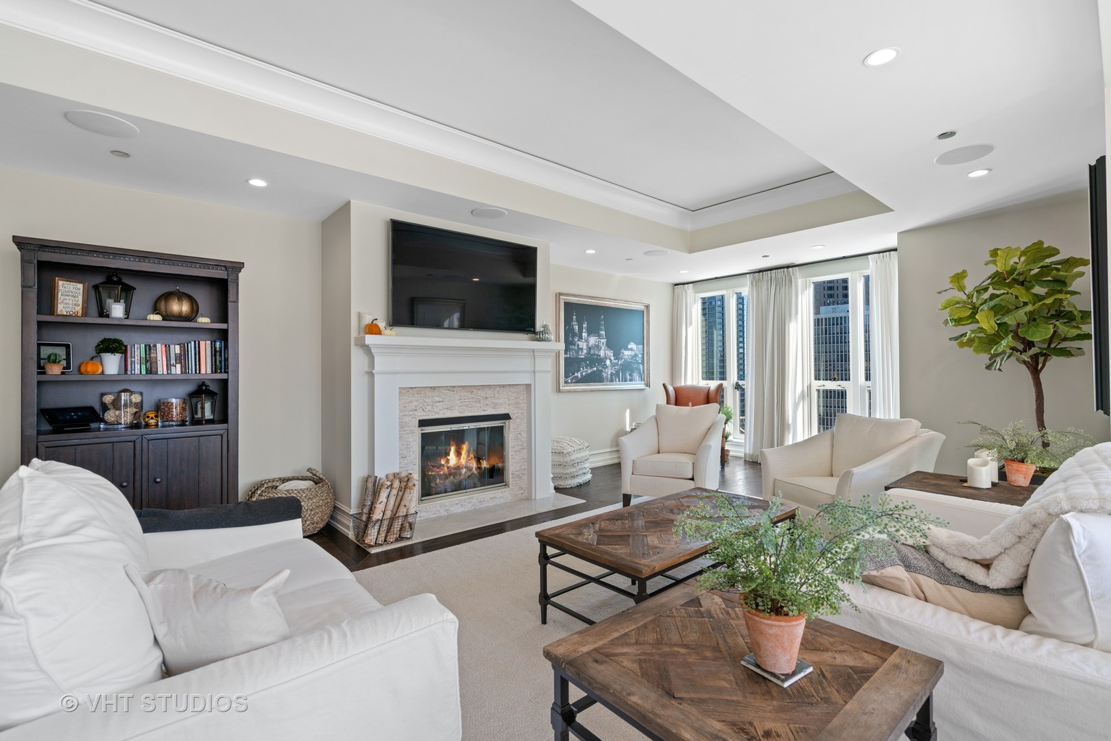 11 E Walton Street 3301