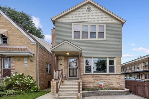 Photo of 6039 W Montrose Avenue, Chicago, IL 60634 (MLS # 12693442)