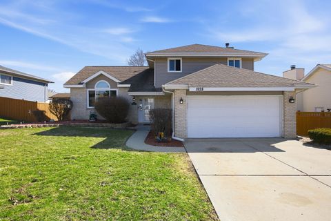 Photo of 1928 Sybil Drive, Crest Hill, IL 60403 (MLS # 12590130)