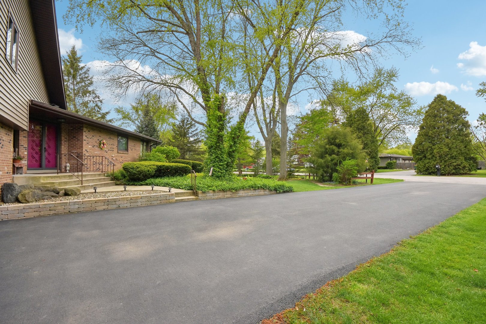 38413 N Tewes Court
