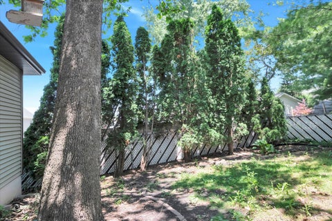 Tiny photo for 324 W Harrison Road, Lombard, IL 60148 (MLS # 12623324)