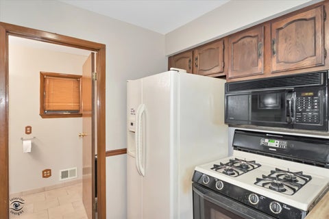 Tiny photo for 324 W Harrison Road, Lombard, IL 60148 (MLS # 12623324)