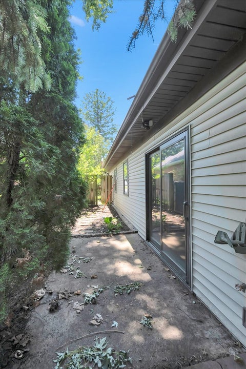 Tiny photo for 324 W Harrison Road, Lombard, IL 60148 (MLS # 12623324)