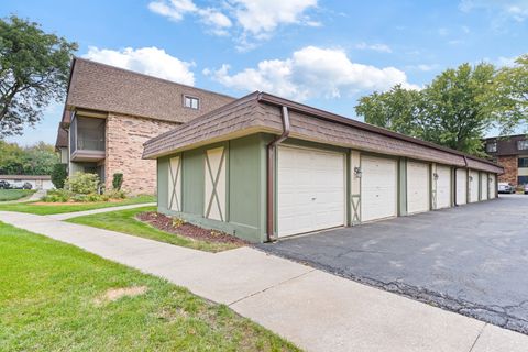 Tiny photo for 11130 Northwest Road #E, Palos Hills, IL 60465 (MLS # 12494892)