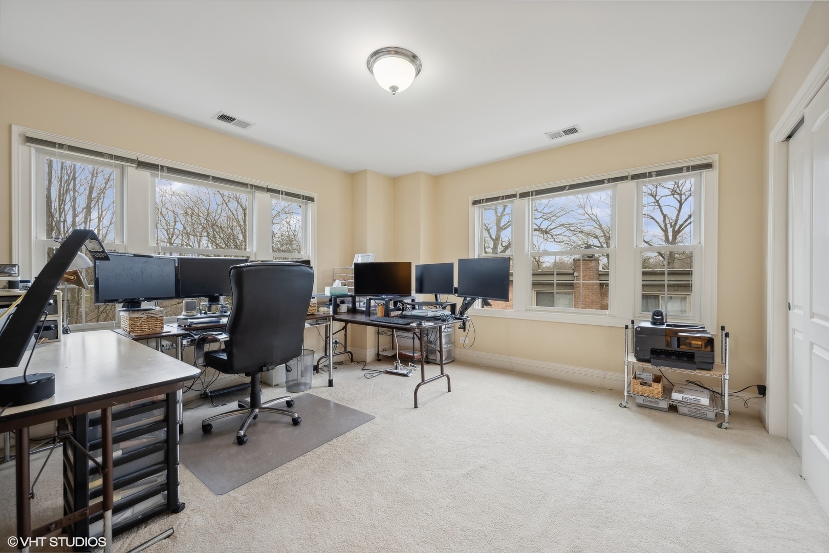 Glencoe, Illinois 60022, United States, 3 Bedrooms Bedrooms, ,4 BathroomsBathrooms,Residential,Active,208364