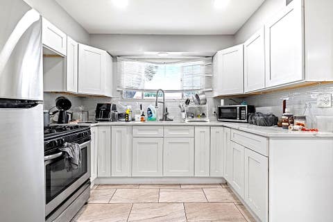 Tiny photo for 4800 S Lavergne Avenue, Chicago, IL 60638 (MLS # 12735545)