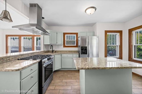 Tiny photo for 418 S Hough Street, Barrington, IL 60010 (MLS # 12535867)