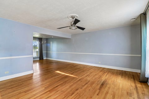 Tiny photo for 702 Buffalo Circle, Carol Stream, IL 60188 (MLS # 12710290)