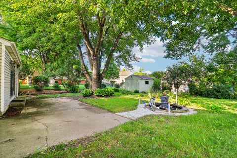 Tiny photo for 702 Buffalo Circle, Carol Stream, IL 60188 (MLS # 12710290)