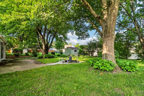 Tiny photo for 702 Buffalo Circle, Carol Stream, IL 60188 (MLS # 12710290)