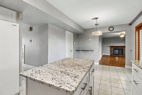 Tiny photo for 702 Buffalo Circle, Carol Stream, IL 60188 (MLS # 12710290)