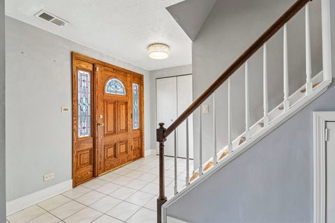 Tiny photo for 702 Buffalo Circle, Carol Stream, IL 60188 (MLS # 12710290)