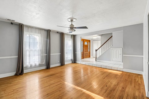 Tiny photo for 702 Buffalo Circle, Carol Stream, IL 60188 (MLS # 12710290)