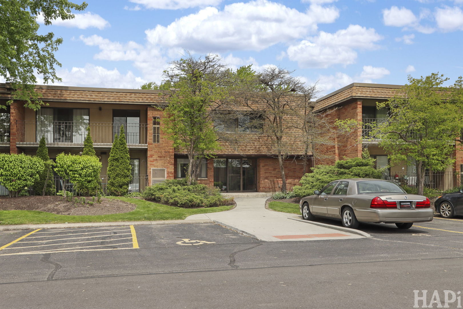 70 OLD OAK Drive 124