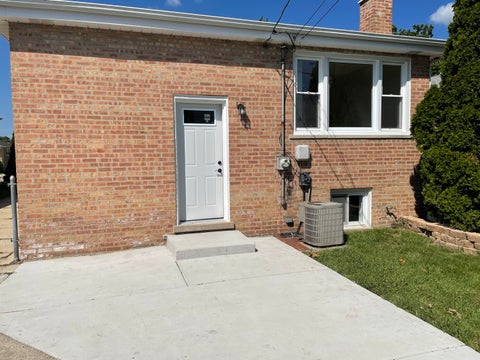 Tiny photo for 7925 Natchez Avenue, Burbank, IL 60459 (MLS # 12747079)