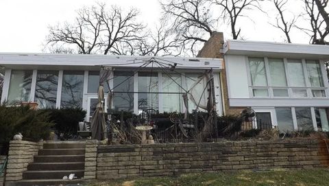 Photo of 2813 Regner Road, McHenry, IL 60051 (MLS # 12608336)