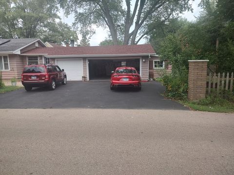 Tiny photo for 1045 Palace Street, Aurora, IL 60506 (MLS # 12453461)