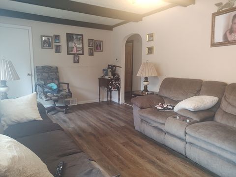 Tiny photo for 1045 Palace Street, Aurora, IL 60506 (MLS # 12453461)