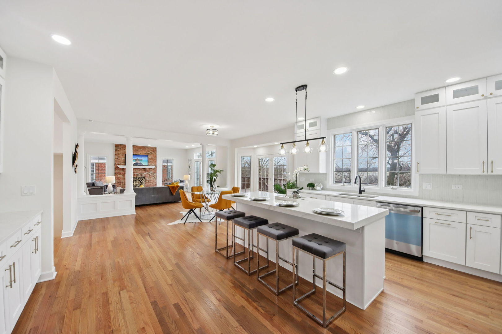 1022 Oakland Drive